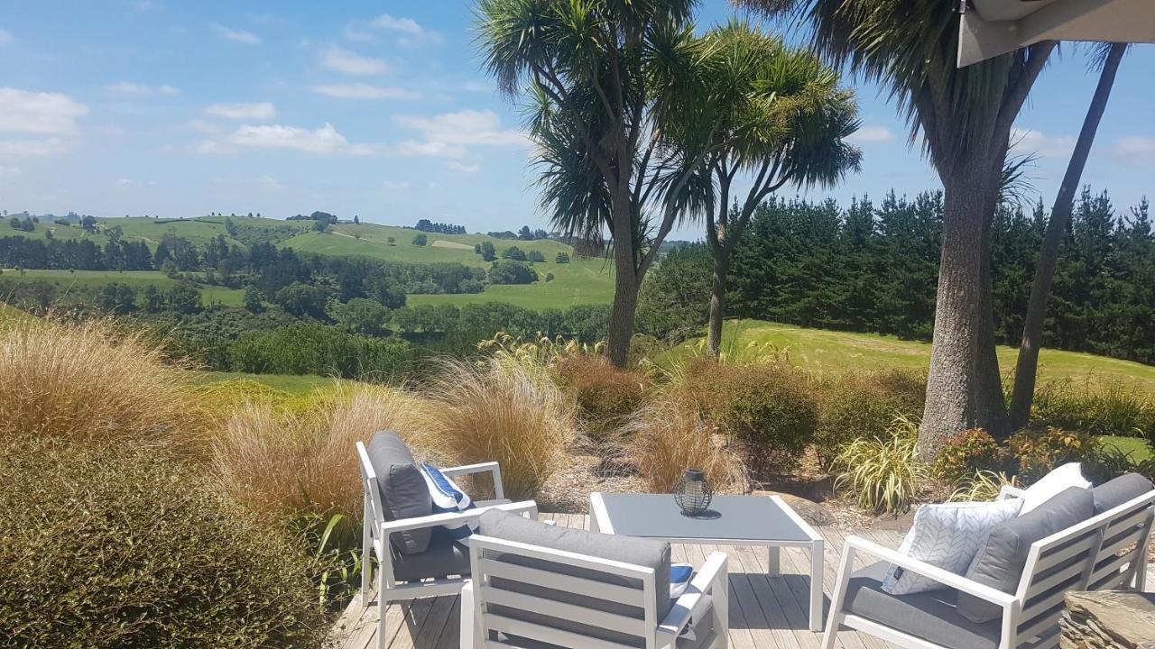 Above The River Karapiro Bed & Breakfast Exteriör bild